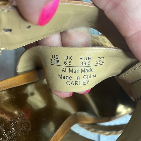 Carlos wedge platform sandals. Brown w/ leopard print. Size 8.5M.Great condition - Picture 7 of 11